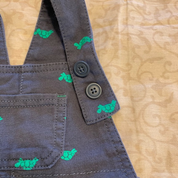 Three Pieces for Baby Boy - size 3-6 months🦀🐢🦈 - Picture 13 of 16